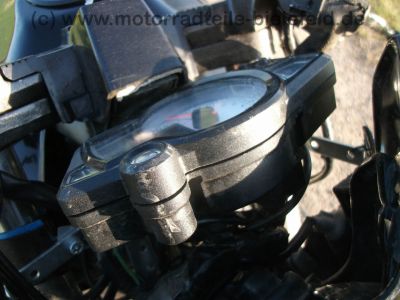 Kawasaki_GPX_750_R_Crash_KOSO_Tacho_25kW_Drosselung_-_wie_ZX_ZXR_GPZ_GPX_600_750_900_A_B_C_D_E_F_R_48.jpg