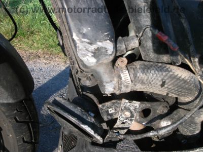 Kawasaki_GPX_750_R_Crash_KOSO_Tacho_25kW_Drosselung_-_wie_ZX_ZXR_GPZ_GPX_600_750_900_A_B_C_D_E_F_R_54.jpg