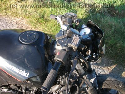 Kawasaki_GPX_750_R_Crash_KOSO_Tacho_25kW_Drosselung_-_wie_ZX_ZXR_GPZ_GPX_600_750_900_A_B_C_D_E_F_R_82.jpg