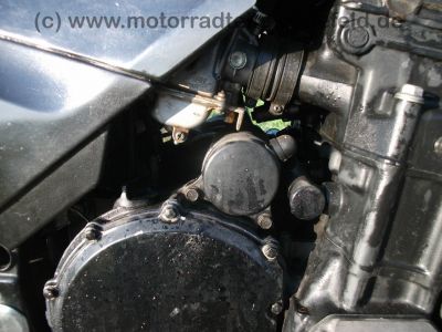 Kawasaki_GPX_750_R_Crash_KOSO_Tacho_25kW_Drosselung_-_wie_ZX_ZXR_GPZ_GPX_600_750_900_A_B_C_D_E_F_R_88.jpg