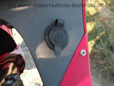 Honda_XL_600_V_Transalp_PD06_rot-weiss_METZELER_Hauptstaender_-_wie_PD10_XRV_650_750_RD03_RD04_51.jpg