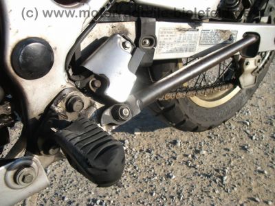Honda_XL_600_V_Transalp_PD06_rot-weiss_METZELER_Hauptstaender_-_wie_PD10_XRV_650_750_RD03_RD04_57.jpg