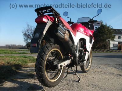 Honda_XL_600_V_Transalp_PD06_rot-weiss_METZELER_Hauptstaender_-_wie_PD10_XRV_650_750_RD03_RD04_63.jpg