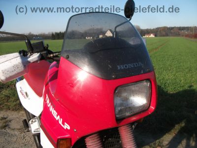 Honda_XL_600_V_Transalp_PD06_rot-weiss_METZELER_Hauptstaender_-_wie_PD10_XRV_650_750_RD03_RD04_79.jpg