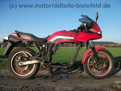Kawasaki_GPZ_750_UT_rot_KZ_750_A1_A2_ZX_750_A_-_wie_Z_KZ_GPz_LTD_400_550_750_1100_UT_E_A_B_129.jpg