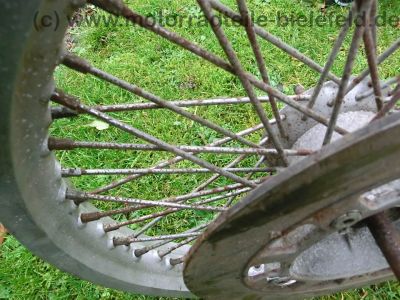 Suzuki_VS_600_700_750_800_Intruder_Vorderrad_Felge_Nabe_front-wheel_rim_171_J_19_x_2_15_Takasago_2_85_5.jpg