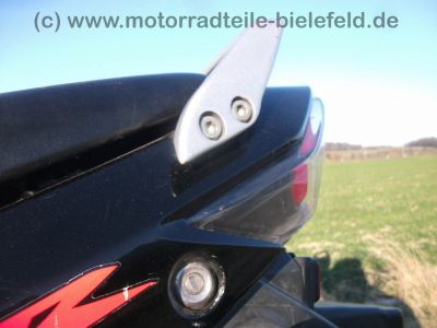 Honda_CBR_125_R_JC34_schwarz_80kmh_-_wie_CBF_CG_CBX_CBZ_125_JC_18_22_23_27_29_40_37.jpg