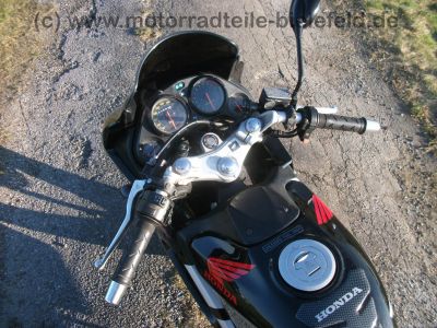 Honda_CBR_125_R_JC34_schwarz_80kmh_-_wie_CBF_CG_CBX_CBZ_125_JC_18_22_23_27_29_40_59.jpg