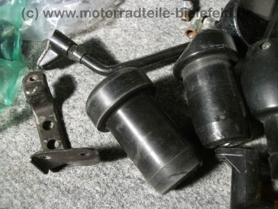 Honda_CBR_125_R_JC34_schwarz_80kmh_-_wie_CBF_CG_CBX_CBZ_125_JC_18_22_23_27_29_40_92.JPG