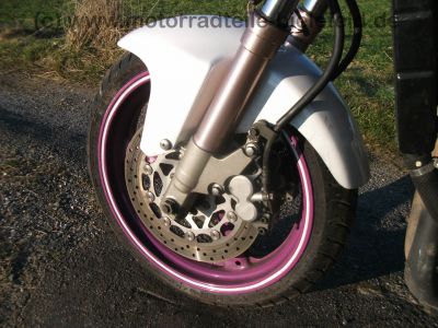 Yamaha_FZR_600_R_4JH_lila-weiss_Sturz_-_wie_YZF_600_R_Thundercat_4VT_4WD_3HE_TDM_850_15.jpg