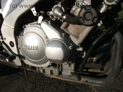 Yamaha_FZR_600_R_4JH_lila-weiss_Sturz_-_wie_YZF_600_R_Thundercat_4VT_4WD_3HE_TDM_850_59.jpg