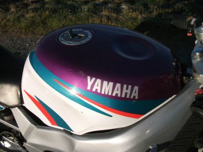 Yamaha_FZR_600_R_4JH_lila-weiss_Sturz_-_wie_YZF_600_R_Thundercat_4VT_4WD_3HE_TDM_850_61.jpg