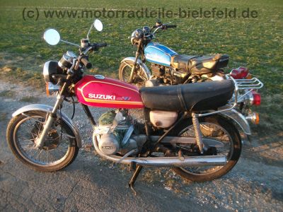 Suzuki_GT_185_original_rot_2-Takt_-_wie_GP_GT_125_200_X5_250_X7_4.jpg