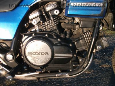 Honda_VF_750_S_blau_RC07_-_wie_VF_400_500_700_750_F_S_C_Magna_Sabre_Interceptor_V4_39.jpg