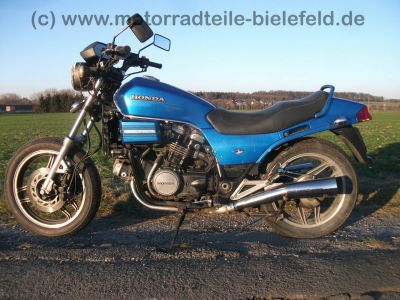 Honda_VF_750_S_blau_RC07_-_wie_VF_400_500_700_750_F_S_C_Magna_Sabre_Interceptor_V4_8.jpg