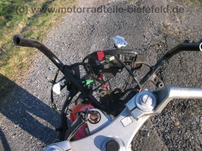 Honda_VFR_800_FI_RC46_silber_crash_-_wie_VFR_750_F_RC24_RC36_1200_F_VTR_1000_F_Firestorm_SC36_RC60_X_Crossrunner_57.jpg