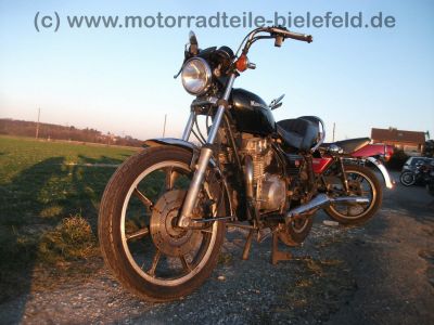 Kawasaki_KZ_440_A_LTD_Chopper_schwarz_Twin_vorverlegte_Fussrastenanlage_-_wie_KZ_Z_LTD_250_400_440_A_B_C_H_LTD_11.jpg