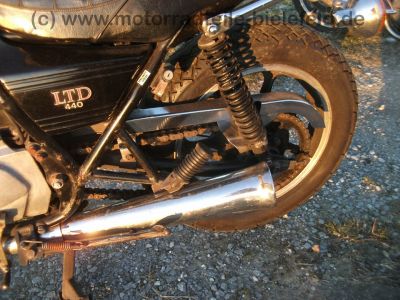 Kawasaki_KZ_440_A_LTD_Chopper_schwarz_Twin_vorverlegte_Fussrastenanlage_-_wie_KZ_Z_LTD_250_400_440_A_B_C_H_LTD_20.jpg