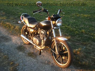 Kawasaki_KZ_440_A_LTD_Chopper_schwarz_Twin_vorverlegte_Fussrastenanlage_-_wie_KZ_Z_LTD_250_400_440_A_B_C_H_LTD_54.jpg