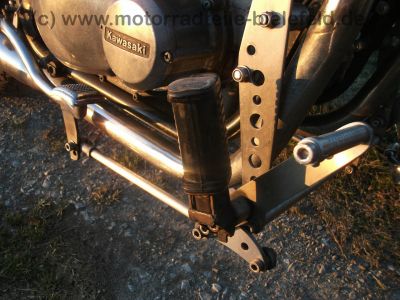 Kawasaki_KZ_440_A_LTD_Chopper_schwarz_Twin_vorverlegte_Fussrastenanlage_-_wie_KZ_Z_LTD_250_400_440_A_B_C_H_LTD_83.jpg