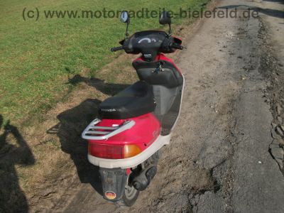 Honda_SJ_50_Bali_AF32_rot_EZ_95_2-Takt_Roller_49_ccm_3kw_50_kmh_42.jpg