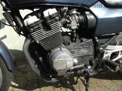 Honda_CBX_550_F_PC04_blau_OSIRIS_Laser_Auspuff_4in1_Magura_Lenker_Stahlflex_Bremsleitung_25kW_34PS_Drosselung_BOE_102.jpg