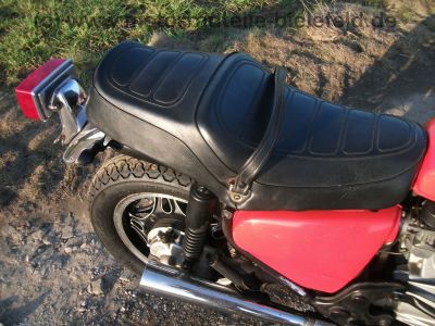 Honda_CX_500_C_PC01_rot_Custom_Chopper_orig__Auspuff_HM_449_462_1a_Chrom-Teile_79.jpg