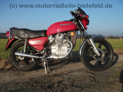 Honda_CX_500_rot_37kW_Front-Maske_JAMA_Auspuff_-_wie_CX_500_C_PC01_25.jpg