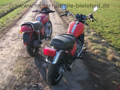 Honda_CX_500_rot_37kW_Front-Maske_JAMA_Auspuff_-_wie_CX_500_C_PC01_73.jpg