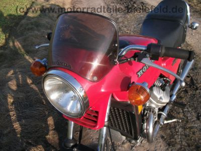Honda_CX_500_rot_37kW_Front-Maske_JAMA_Auspuff_-_wie_CX_500_C_PC01_89.jpg
