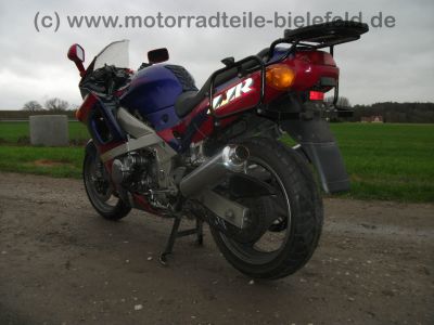 Kawasaki_ZZR_600_E_ZX600E_72kW_Unfall_3x_GIVI_Koffer-Träger_-_wie_GPZ_GPX_ZZ-R_600_1100_C_D_ZX600_A_B_C_D_2.jpg