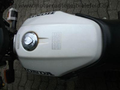 Honda_CX_650_E_RC12_weiss_70PS_Guellepumpe_-_wie_CX_500_650_C_E_PC01_PC06_RC11_18.jpg
