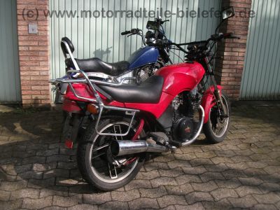 Yamaha_XS_400_DOHC_12E_feuerwehrrot_Fehling_Breitlenker_-_wie_XJ_XS_250_360_400_500_550_SE_135.jpg