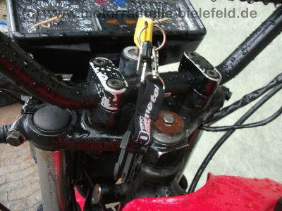 Yamaha_XS_400_DOHC_12E_feuerwehrrot_Fehling_Breitlenker_-_wie_XJ_XS_250_360_400_500_550_SE_40.jpg