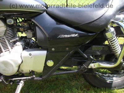 Kawasaki_BN_125_A_Eliminator_EZ_03_schwarz-silber_Sturzbuegel_Sissy-Bar_Gepaecktraeger_-_wie_EL_250_252_A_B_Eli_80.jpg