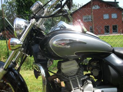 Kawasaki_BN_125_A_Eliminator_EZ_03_schwarz-silber_Sturzbuegel_Sissy-Bar_Gepaecktraeger_-_wie_EL_250_252_A_B_Eli_82.jpg