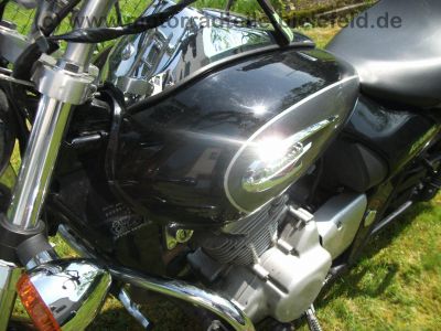 Kawasaki_BN_125_A_Eliminator_EZ_03_schwarz-silber_Sturzbuegel_Sissy-Bar_Gepaecktraeger_-_wie_EL_250_252_A_B_Eli_87.jpg