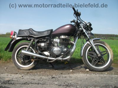 Honda_CM_400_T_Twin_NC01_Chopper_32kW_Sturzbuegel_orig__Auspuff_-_wie_CM_CB_125_185_200_250_400_450_C_T_N_55.jpg
