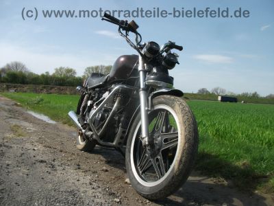 Honda_CM_400_T_Twin_NC01_Chopper_32kW_Sturzbuegel_orig__Auspuff_-_wie_CM_CB_125_185_200_250_400_450_C_T_N_56.jpg
