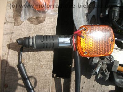 Honda_CBX_650_E_RC13_blau_2__75PS_Motor_Extras_Zubehoer_neuer_Auspuff_-_wie_CBX_550_750_F_F2_26.jpg