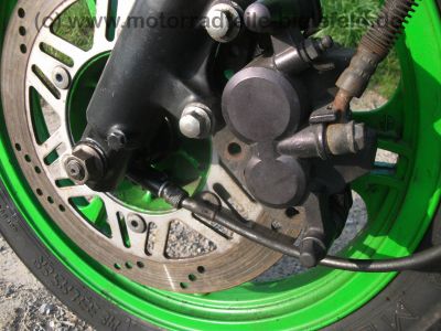 Kawasaki_GPZ_500_S_schwarz-gruen_ABM_Fussrasten_Motor_37_tKM-_wie_GPZ_KLE_EN_EX_500_A_B_C_D_LTD_Twin_42.jpg