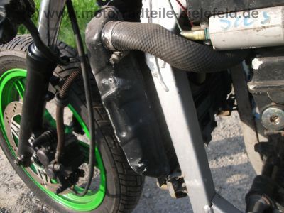 Kawasaki_GPZ_500_S_schwarz-gruen_ABM_Fussrasten_Motor_37_tKM-_wie_GPZ_KLE_EN_EX_500_A_B_C_D_LTD_Twin_62.jpg