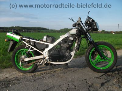 Kawasaki_GPZ_500_S_schwarz-gruen_ABM_Fussrasten_Motor_37_tKM-_wie_GPZ_KLE_EN_EX_500_A_B_C_D_LTD_Twin_67.jpg