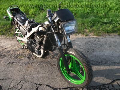 Kawasaki_GPZ_500_S_schwarz-gruen_ABM_Fussrasten_Motor_37_tKM-_wie_GPZ_KLE_EN_EX_500_A_B_C_D_LTD_Twin_73.jpg