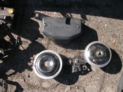 Honda_CB_900_F_F2_Boldor_Bol_D´Or_SC01_SC09_Teile_Mix_-_wie_CB_650_750_1100_F_F2_141.jpg