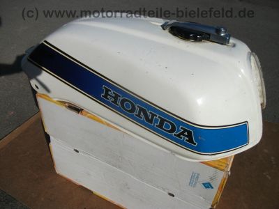Honda_CB_900_F_F2_Boldor_Bol_D´Or_SC01_SC09_Teile_Mix_-_wie_CB_650_750_1100_F_F2_320.jpg