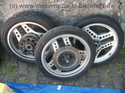 Honda_CB_900_F_F2_Boldor_Bol_D´Or_SC01_SC09_Teile_Mix_-_wie_CB_650_750_1100_F_F2_385.jpg
