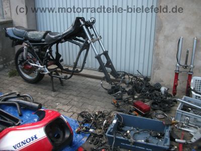 Honda_CB_900_F_F2_Boldor_Bol_D´Or_SC01_SC09_Teile_Mix_-_wie_CB_650_750_1100_F_F2_42.jpg