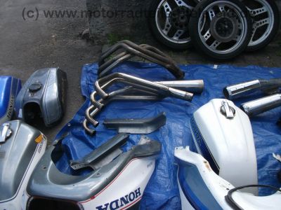 Honda_CB_900_F_F2_Boldor_Bol_D´Or_SC01_SC09_Teile_Mix_-_wie_CB_650_750_1100_F_F2_46.jpg