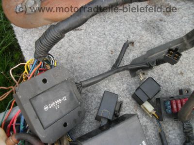 Honda_VT_600_C_Shadow_Custom-Umbau_Schwinge_Fender_Mono-Sitz_Tank-Tacho_orig__Auspuff_HM_MR1_E1_16tMls_104.jpg
